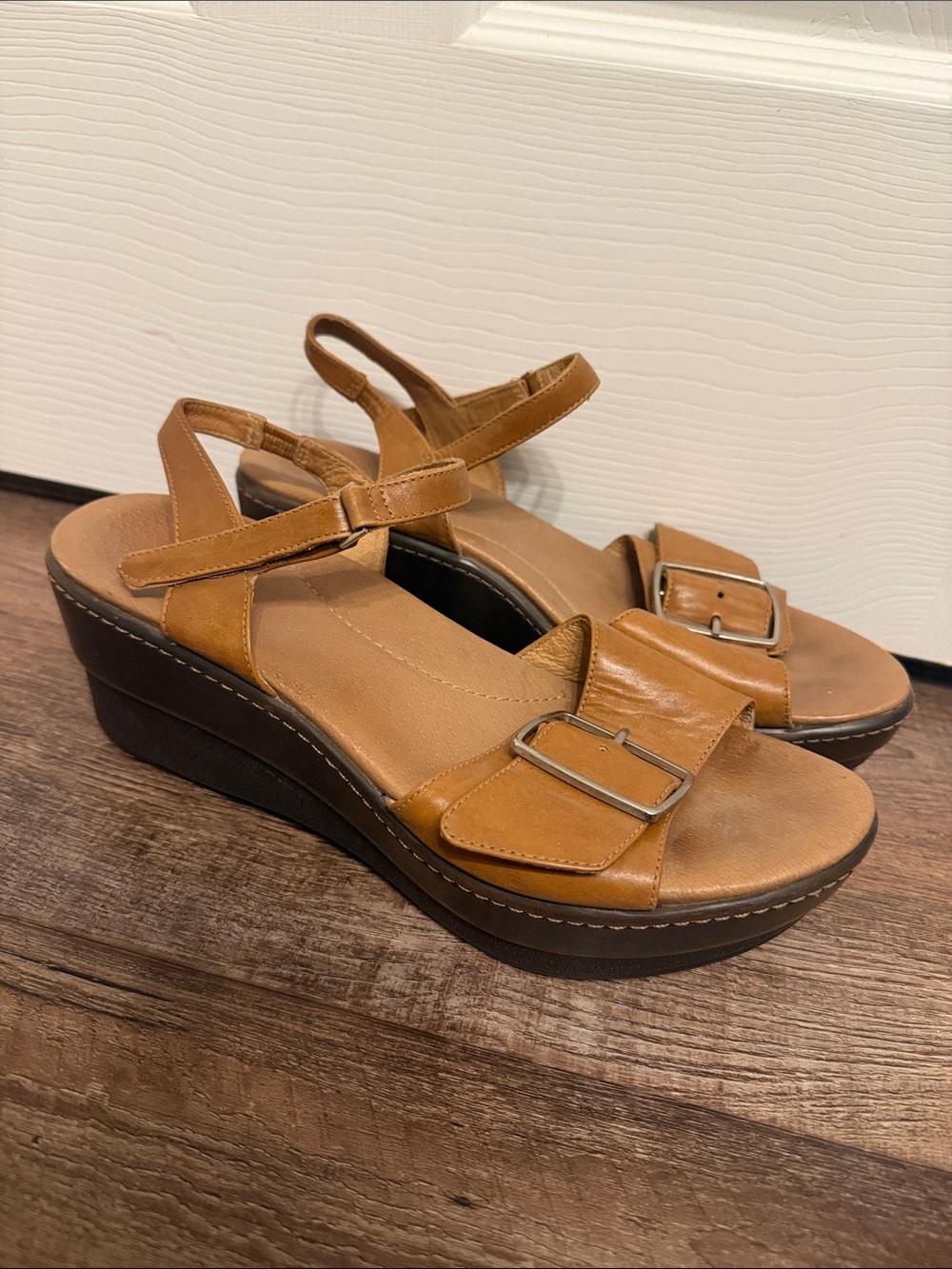 Women’s Tan Leather Wedge Sandals with Buckle